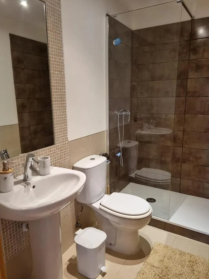 Marinho - 2 Bedroom 2 Bathroom Ground Floor Apartment With Communal Pool And Gardens Conceição Portugal